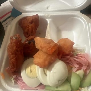 Combination (3 Shrimp & 3 Chicken Wings) with Salad