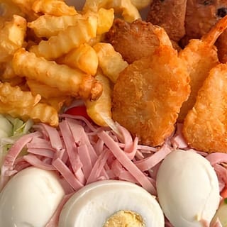 Combination (3 Shrimp & 3 Chicken Wings) with Fries & Salad